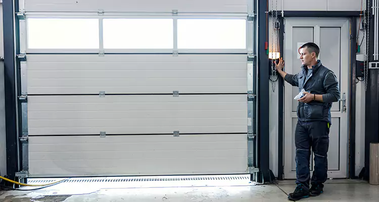 Modern Overhead Door Repair in Princeton, FL