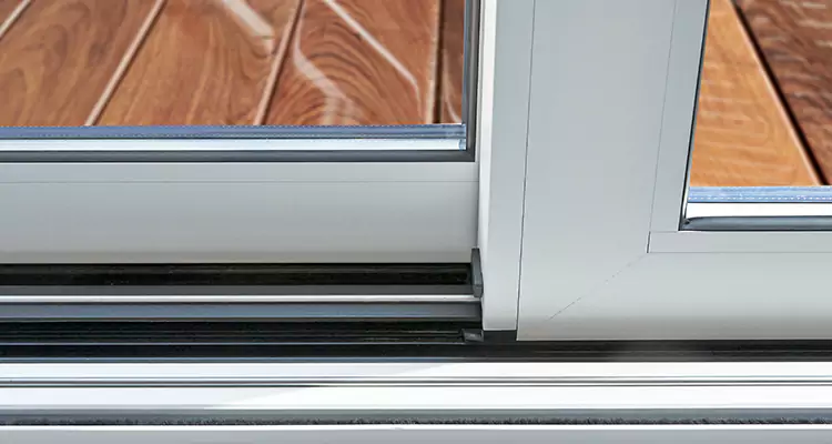 Patio Doors Leaking Water Issue Repair Services in Princeton, FL