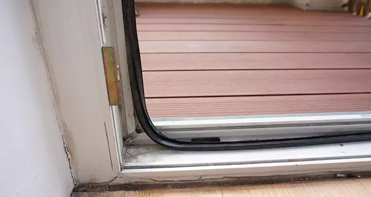 Why Choose Us for Leaking Sliding Glass Door Repair in Princeton, FL?