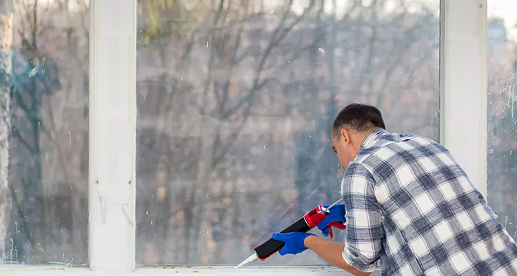 Quality Sliding Shower Door Repair for Closing Issues in Princeton, FL