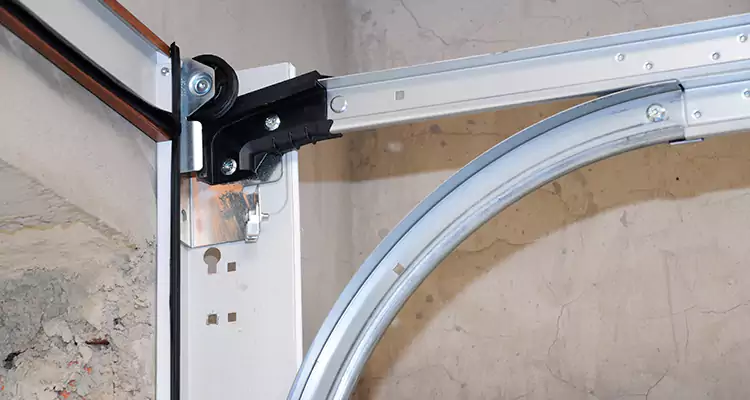 Maintain Liftmaster Garage Door Off Track in Princeton, FL