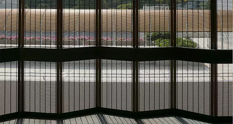 Front Screen Door Repair in Princeton, FL