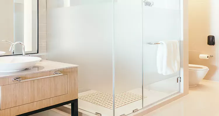 Expert Shower Door Fix and Repair in Princeton, FL