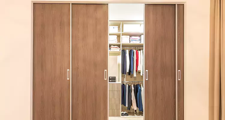 Sliding Closet Wardrobe Repairs in Princeton, FL